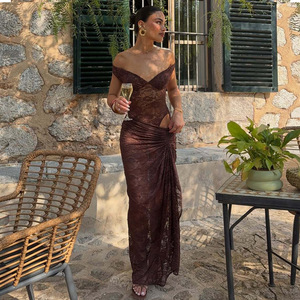 Bodysuit Tanpa Lengan Berbahan Renda dengan Model Off-Shoulder dan Rok Maxi Set Dua Potong Seksi, Set 2 Potong Wanita Pakaian Kasual 2026 - Product Image 1