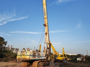 Foreuse rotative <span class=keywords><strong>Soilmec</strong></span> SR70 d'occasion en bon état de marque réputée à prix avantageux – <span class=keywords><strong>Machine</strong></span> de forage <span class=keywords><strong>Soilmec</strong></span> - Product Image 3