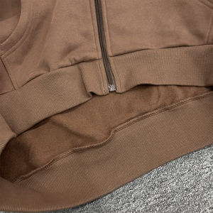 Sweat à capuche rétro streetwear personnalisé avec fermeture éclair, broderie et patch par sublimation, coupe-vent, décontracté, pour le sport - Product Image 5