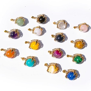 Ciondolo Artiglio di Drago in Cristallo di Giada, Cristallo Viola, Oro Verde, Artiglio d'Aquila, Occhio di Tigre, Ciondolo per Collana, Accessori - Product Image 1