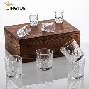 Vente <span class=keywords><strong>en</strong></span> gros de verres à whisky et de verres à liqueur à l'ancienne avec logo personnalisé coffret <span class=keywords><strong>en</strong></span> <span class=keywords><strong>bois</strong></span> pour anniversaire whisky cocktail liqueur - Product Image 2