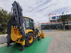 Pelles rétrocaveuses 4x4 complètes XC8-S2570 de 2,5 tonnes sur roues, de bonne qualité - Product Image 6