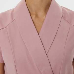 Divise Ospedaliere Personalizzate Bestex, Uniformi Chirurgiche Traspiranti a Maniche Corte e Vestibilità Slim per Medici e Infermieri - Product Image 5