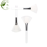 Bk41A Fabricant OEM, logo personnalisé, pinceau éventail blanc mini individuel pour masque facial et maquillage cosmétique