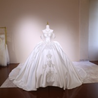 Gaun Pengantin Satin 3778 Sweetheart, Gaun Pernikahan Mewah Ukuran Besar, Model Ball Gown Chapel Train Panjang Menyentuh Lantai, Hiasan Bunga dan Manik-Manik untuk Ibu Pengantin