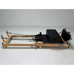 Lit de Pilates pliable en bois de chêne, design pliable facile pour le rangement - Product Image 1