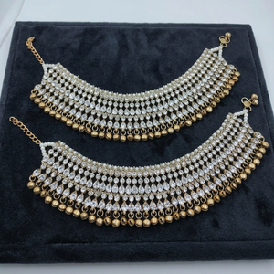 สร้อยข้อเท้าผู้หญิงแบบ Kundan ประดับมุก โลหะผสมชุบโรเดียม งานแต่งงานอินเดียแบบดั้งเดิม แฟชั่นคลาสสิกสำหรับงานปาร์ตี้ - Product Image 3