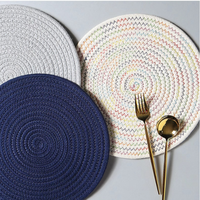 Sous-verres en bois tressé au design moderne Evergreen, tapis de table tissé, dessous de plat, dessous de pot pour usage domestique