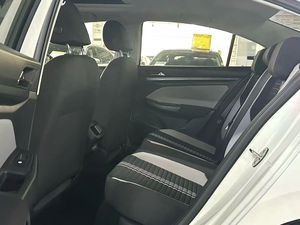 <span class=keywords><strong>VW</strong></span> <span class=keywords><strong>Bora</strong></span> 200TSI 1.2T FWD Comfort Edition 2020-2025 Usado, Sedán Automático, Ahorro de Combustible, Volante a la Izquierda, Coche de Exportación - Product Image 2