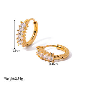 ERESI Boucles d'Oreilles Manchette Clips Étanche en Acier Inoxydable Plaqué Or 18K Zircon de Luxe Anti-Ternissement, Bijoux de Créateur de Mode - Product Image 3