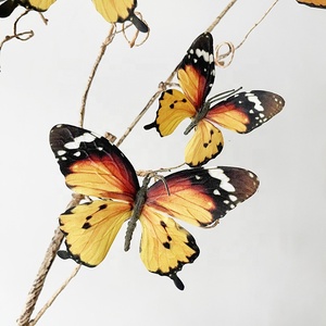 L238 <span class=keywords><strong>2022</strong></span> Flores Artificiales Populares <span class=keywords><strong>de</strong></span> Alta Calidad y Bajo Precio, Ramas Secas Artificiales con Mariposa para Decoración del Hogar - Product Image 3