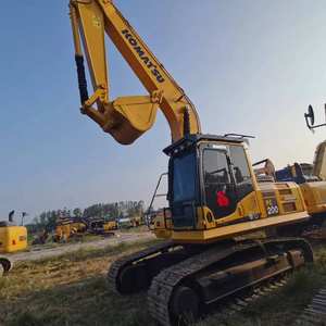 Excavatrice Komatsu PC200 d'occasion, 130 CV, godet de 0,8 m³, pelle hydraulique sur chenilles de 20 tonnes pour la construction - Product Image 3