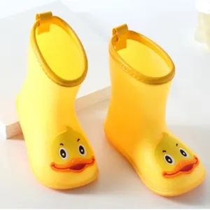 Новые трендовые детские непромокаемые ботинки из ПВХ с мультяшным рисунком, водонепроницаемая нескользящая обувь для детей