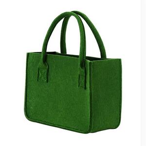 Poignées de sac cadeau fourre-tout en feutre robuste de grande taille pour transporter des articles essentiels Autres articles disponibles Ele Sacs à main - Product Image 5