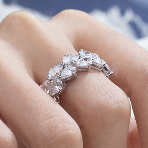 Anillo de diamantes cultivados en laboratorio de oro blanco de 18 quilates Messi Jewelry MSR-2028 para mujer - Product Image 6