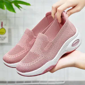<span class=keywords><strong>JOYTIME</strong></span> Chaussures de course d'été pour femmes, décontractées, respirantes, à semelle épaisse en PVC, à enfiler, en tissu Fly-Knit, avec amorti et styles rehaussants - Product Image 2