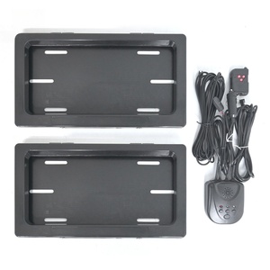Cadre de plaque d'immatriculation multifonctionnel nord-américain, cadre de plaque d'immatriculation universel avec interface allume-cigare - Product Image 1