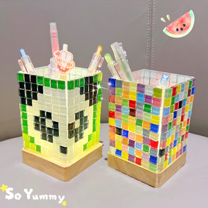 ชุดอุปกรณ์ทำที่ใส่ปากกาโมเสคทรงสี่เหลี่ยมพลาสติกพร้อมไฟ LED สำหรับเด็ก ของขวัญงานฝีมือ - Product Image 1