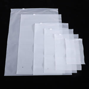 Camisetas únicas con cierre de cremallera personalizadas, embalaje de plástico, bolsa con cremallera esmerilada, bolsas ziplock mate para ropa con logotipo para ropa - Product Image 5