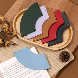 Wholesale PU Leather Custom Colorful Fan Shaped Leather <b>Bookmark</b> Minimalist Curved Page Holder for Reading Accessories - Product Image 1