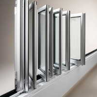 Fenêtres pliantes verticales en alliage d'aluminium au design moderne, résistantes aux ouragans et au vent, pour cuisine et extérieur