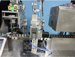 Máquina Automática para Etiquetar y Empacar Celdas Cilíndricas 32700 - Product Image 4