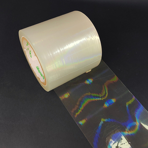 Vente en gros directe de <span class=keywords><strong>film</strong></span> de stratification holographique Bopp arc-en-ciel à froid avec adhésif - Product Image 1