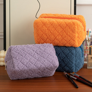 Ginzeal Simple doux matelassé éponge serviette maquillage sac filles fourrure école stylo sac en peluche voyage cosmétique organisateur <span class=keywords><strong>pochette</strong></span> - Product Image 3