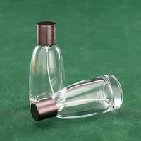 Flacon pulvérisateur en verre personnalisé avec impression UV, service d'échantillons flexible, flacon de parfum pour les vendeurs de marques de parfums transfrontalières