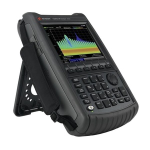 เครื่องวิเคราะห์สเปกตรัมแบบพกพา Keysight FieldFox รุ่น N9912C หน้าจอ LCD 7 นิ้ว สำหรับการวิเคราะห์เครือข่ายแบบเวกเตอร์ - Product Image 2