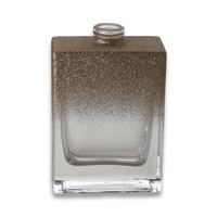 Bouteille de parfum Usine professionnelle 20cl Machine carrée en verre pour faire des bouteilles en verre Bouteille de parfum à sertir