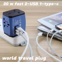 Adaptateur de voyage universel à charge rapide 30W 3 ports USB 1 prise secteur OTP OVP Adaptateur de prise internationale pour les voyages dans le monde entier