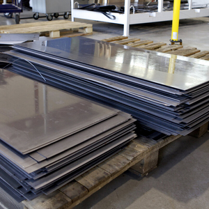 Chapa de Acero al Carbono Laminada <span class=keywords><strong>en</strong></span> Frío de <span class=keywords><strong>Primera</strong></span> Calidad, Recubierta de Color, de 1 Tonelada, 2 mm, Calibre 24, 4x8, <span class=keywords><strong>en</strong></span> Bobinas - Precio - Product Image 2