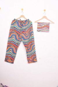 Conjunto de Pijama Floral Estampado Multicolor - Ropa de Dormir de Algodón Artesanal, Ropa de Dormir y de Estar por Casa de Verano Estilo Bohemio para Mujer, Regalo - Product Image 5