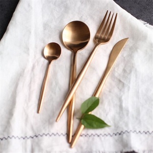 Vajilla portuguesa <span class=keywords><strong>de</strong></span> <span class=keywords><strong>lujo</strong></span>, juegos <span class=keywords><strong>de</strong></span> vajilla <span class=keywords><strong>de</strong></span> acero inoxidable <span class=keywords><strong>de</strong></span> oro rosa, cubiertos Vintage para el hogar o la boda - Product Image 3