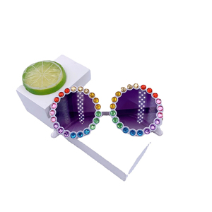 Lunettes de soleil rondes en gros, colorées, avec strass, monture PC, verres AC UV400, style dessin animé, pour enfants, animaux de compagnie, cadeaux d'anniversaire, usage en boutique - Product Image 6