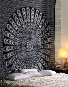 Tapiz de Mandala de algodón hecho a mano colgante de pared estampado indio diseño Floral negro blanco Hippie manta Picnic playa negro blanco - Product Image 2