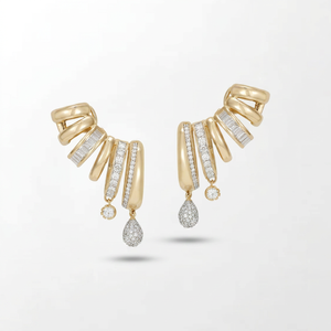 Pendientes de Diamantes Cultivados en Laboratorio con Diseño de Garra en Cascada, 3.32 Ct, Color GH, Claridad VS, 228 Piedras, Oro Amarillo de 14K, Brillo Completo en la Oreja - Product Image 1