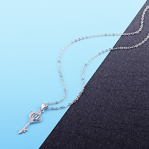 2019 <span class=keywords><strong>el</strong></span> más nuevo diseño Collar personalizado 925 corona de plata esterlina hueco clave colgante collar de las mujeres - Product Image 5