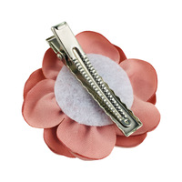 Classique Occasions Formelles Vêtements Accessoires En Gros Tissu Camélia Fleur Broches Grande Fleur De Soie Revers Épingle À Bandoulière