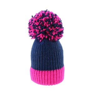 Wholesale OEM Winter Hat Beanies Custom Own Logo 100% Acrylic Knitted Pom Pom Big Bobble Image Plaid/Camouflage Beach - Product Image 5