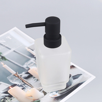 Distributeur de savon 28/400 noir mat avec bouchon à vis argenté en plastique ABS, pompe à lotion écologique et recyclable pour bouteille de liquide
