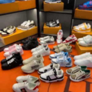 Hot Bán Top Thạc Sĩ Được Thiết Kế Sang Trọng Thương Hiệu Người Đàn Ông Và Phụ Nữ Của Thể Thao Không Thấm Nước Giày Nhà Máy Hàng Loạt Thoải Mái Và Mềm Mại - Product Image 2