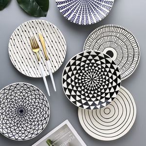 Juego de Platos de Cerámica Geométricos Pintados a Mano de Estilo Nórdico Vintage de Lujo para Bistec, Postre, Pastel y Fruta, para Bodas y Uso en la Cocina - Product Image 1
