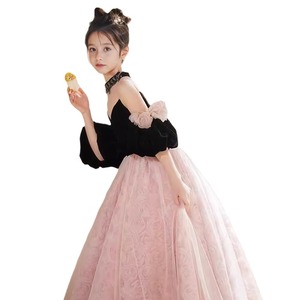 S2130R Nuevo Vestido de Niña de las Flores Negro con Hombro Descubierto, de Malla Brillante y Elegante - Product Image 5
