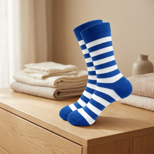 Chaussettes décontractées en tricot respirant et écologique pour hommes Jingwen OEM, à rayures et revers, pour le Jour de l'Indépendance - Product Image 3