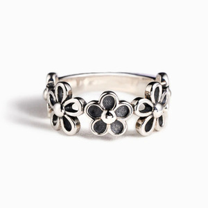 T0449 Anello in Lega con Motivo Floreale Stile Vintage Unisex Regalo Gioielli alla Moda - Product Image 5