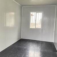 Kit de Maison Conteneur Préfabriquée Modulaire de 20 Pieds en Acier avec Toit Triangle, Panneaux Sandwich
