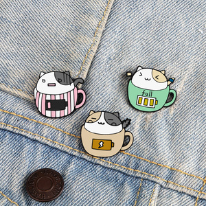 Spilla creativa divertente a tema tazza da tè e mondo, regalo carino per coppie, spedizione internazionale immediata - Product Image 3
