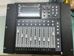 X16B Dijital Ses Mikseri 12 Mikrofon 4 Hat Girişli USB Kayıt Dahili Efektler Üniversite Ders Salonları ve Sınıflar İçin - Product Image 6